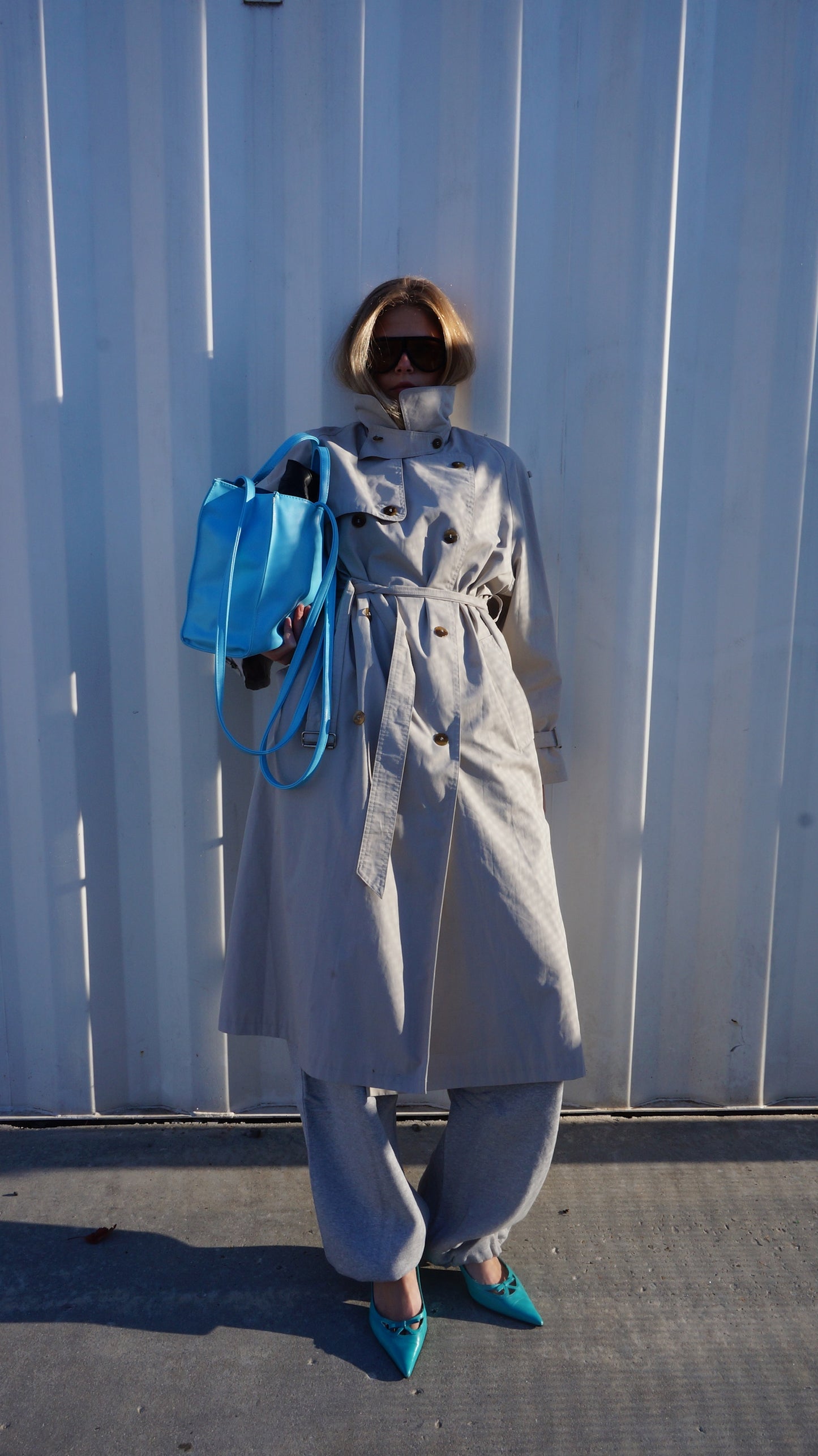 TURQUOISE BLUE KITTEN HEELS