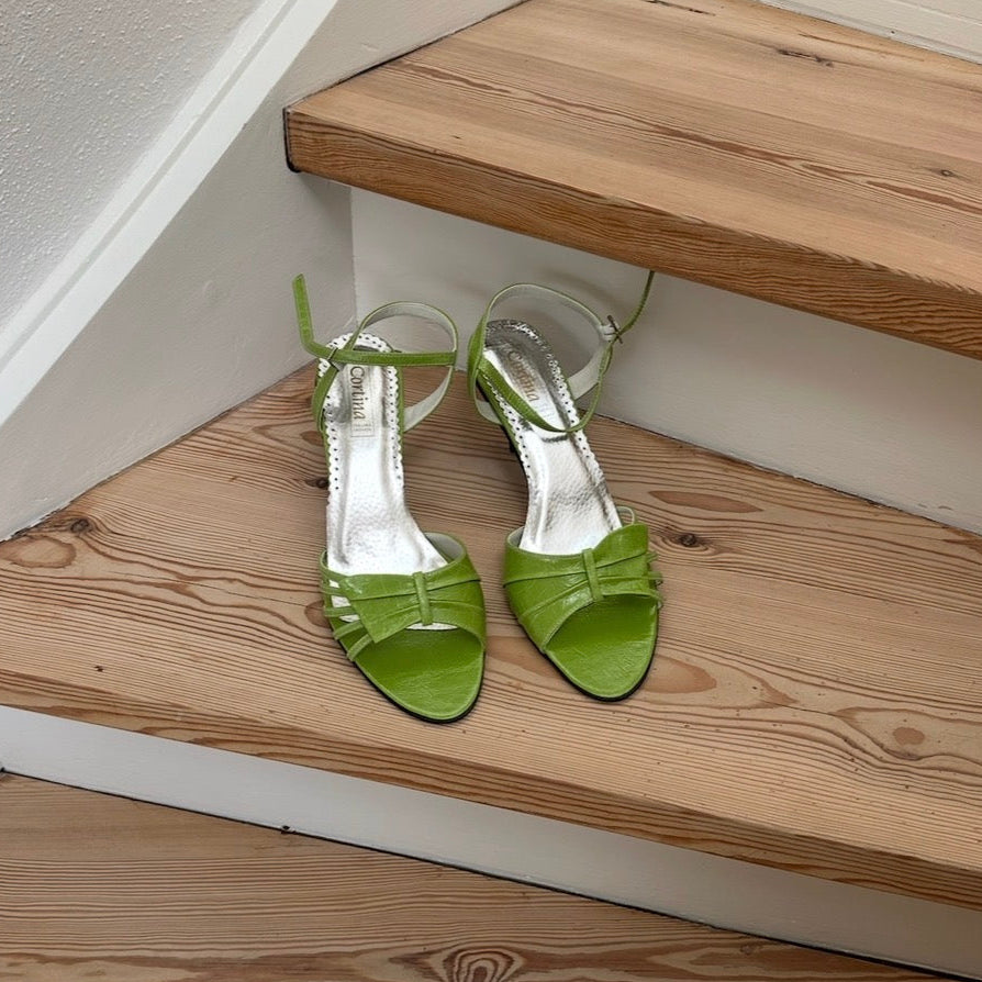 Green kitten heels