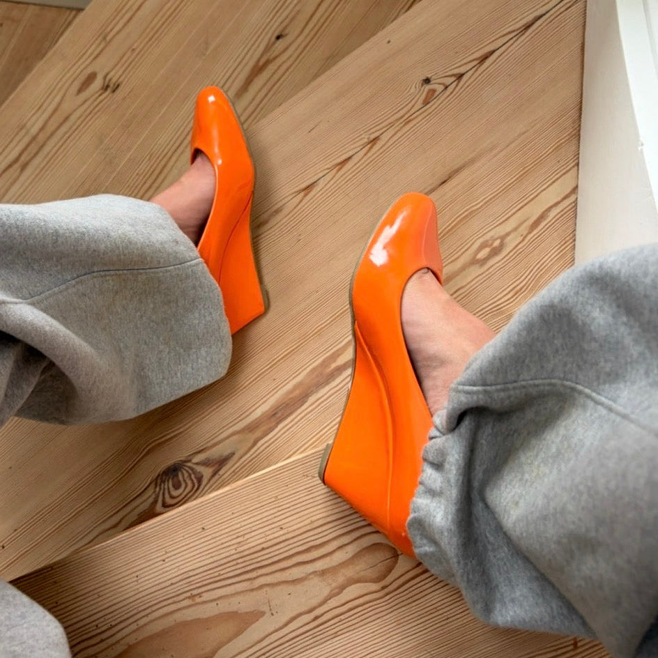 Orange wedges